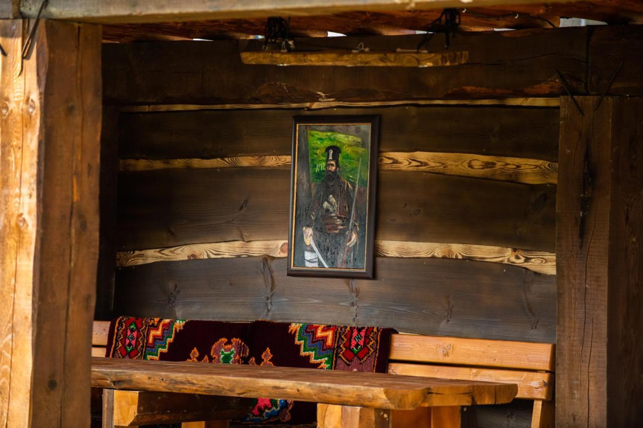 Етно Комплекс "Поп Грую Бански" Banya  Екстер'єр фото